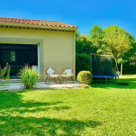 Appartement neuf et au calme proche Avignon Althen-des-Paluds Esterno foto
