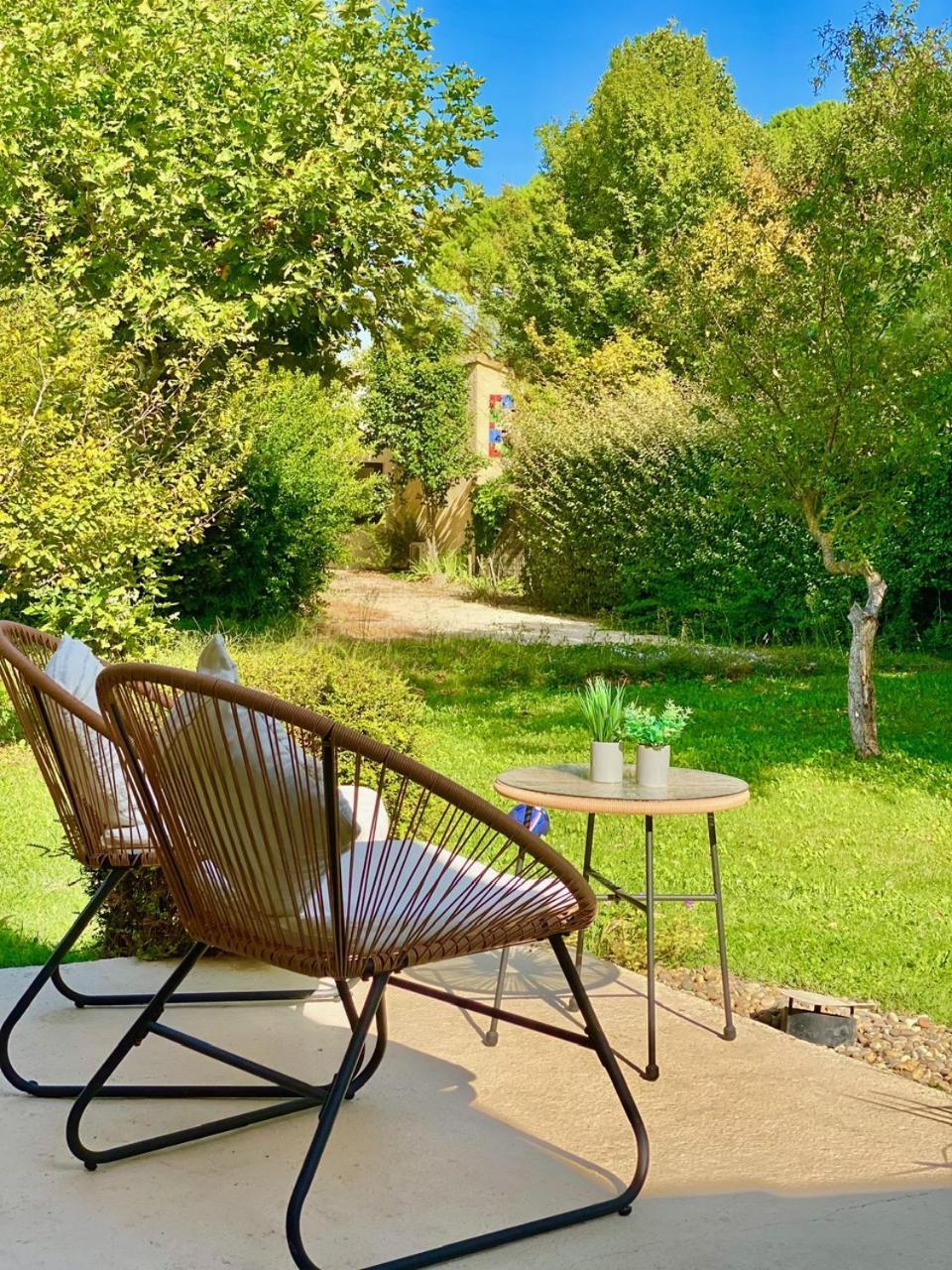 Appartement neuf et au calme proche Avignon Althen-des-Paluds Esterno foto