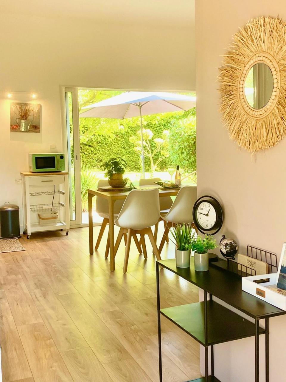 Appartement neuf et au calme proche Avignon Althen-des-Paluds Esterno foto